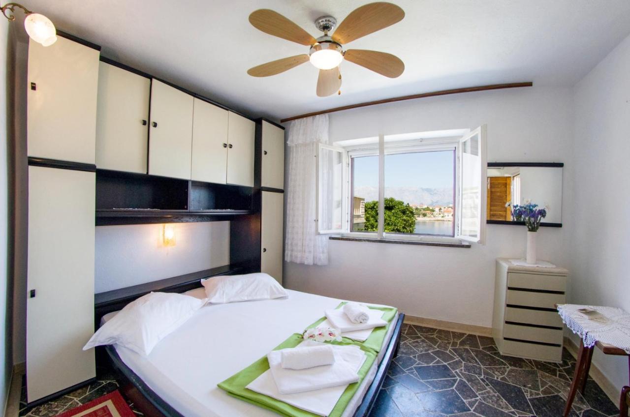 Selca  Beachfront House Pope B&B מראה חיצוני תמונה