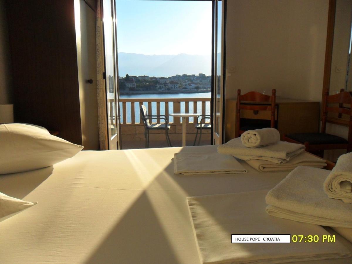 Selca  Beachfront House Pope B&B מראה חיצוני תמונה